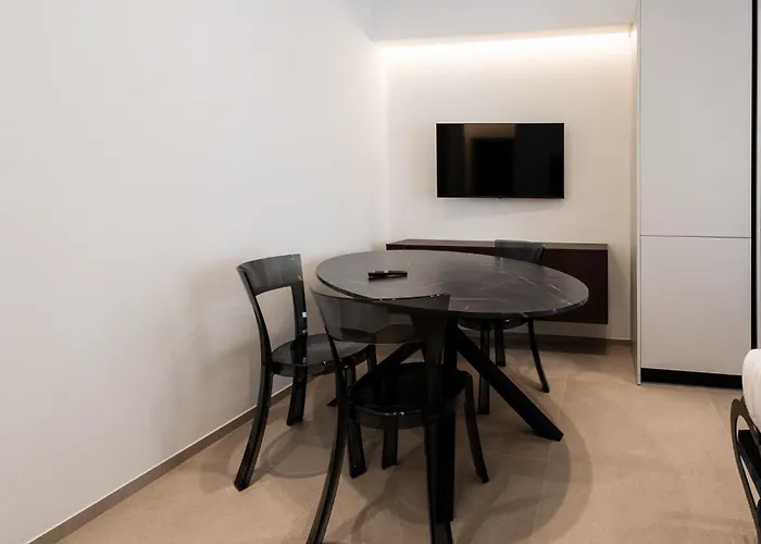 Lenuccia Home