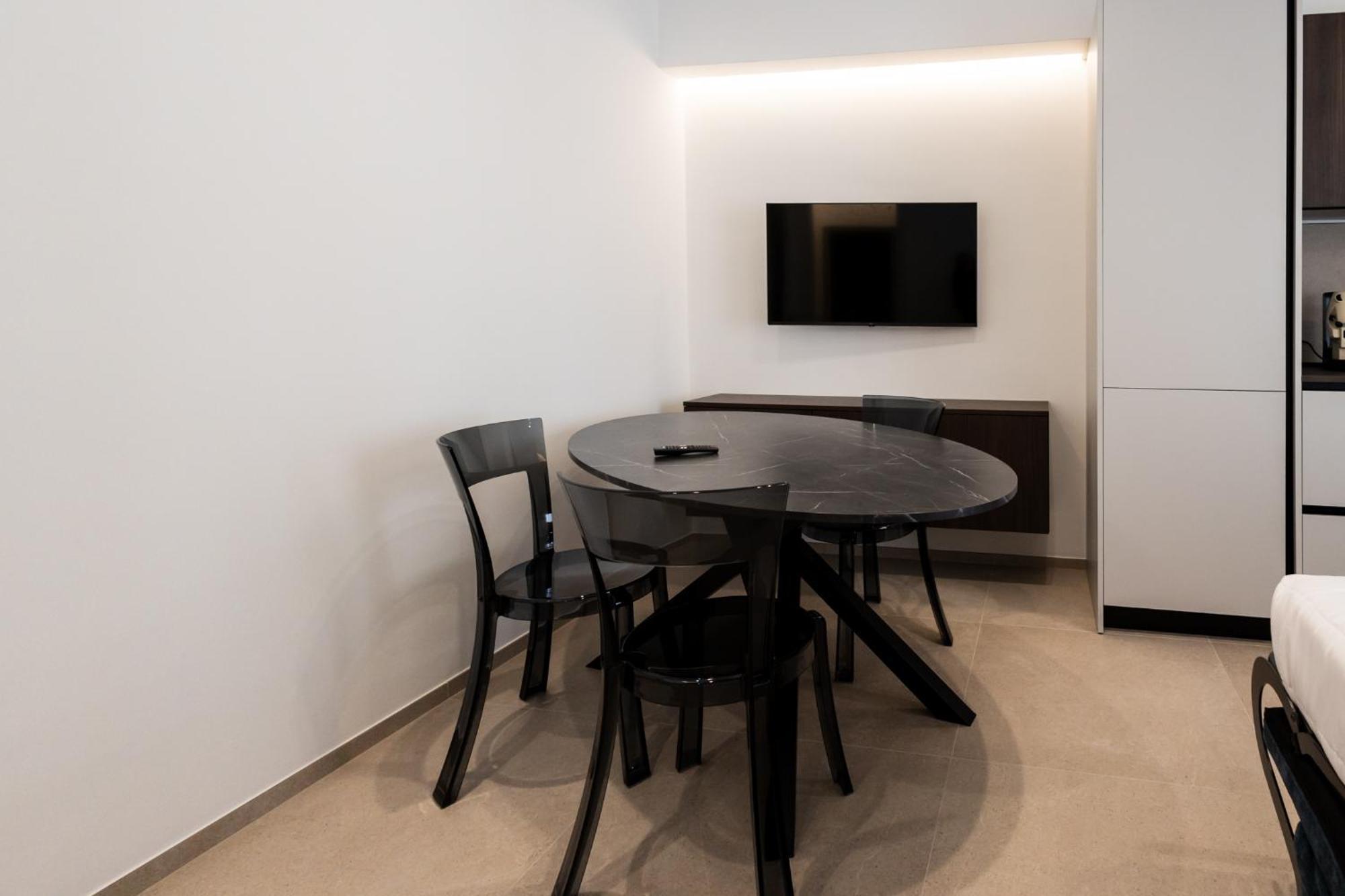 Lenuccia Apartment *
